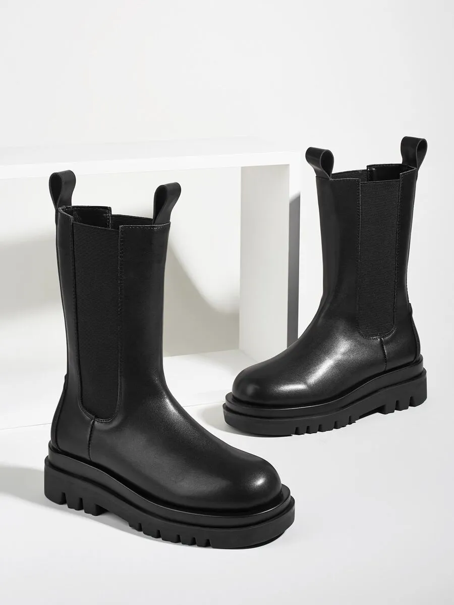 Mid-calf Chelsea Boots