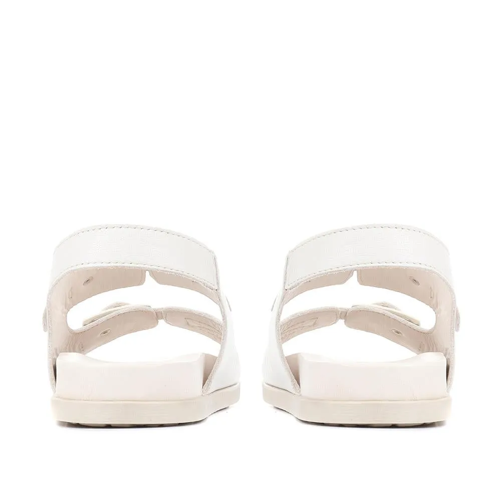 Minnie Flat Leather Sandals - MINNIE / 322 399