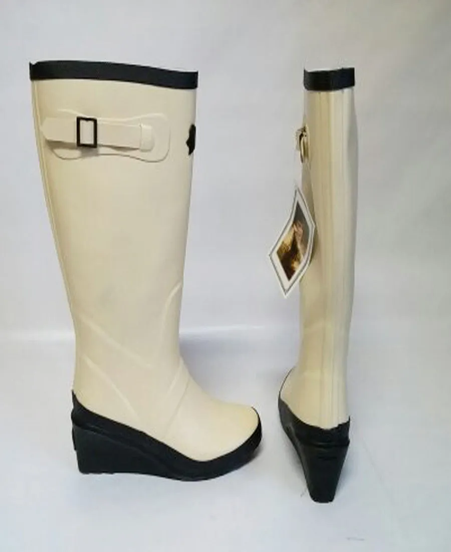 *NEW - VICTORIA TRADING COMPANY HOPELESS ROMANTIC RAIN & GARDEN BOOTS IN VANILLA ICE CREAM